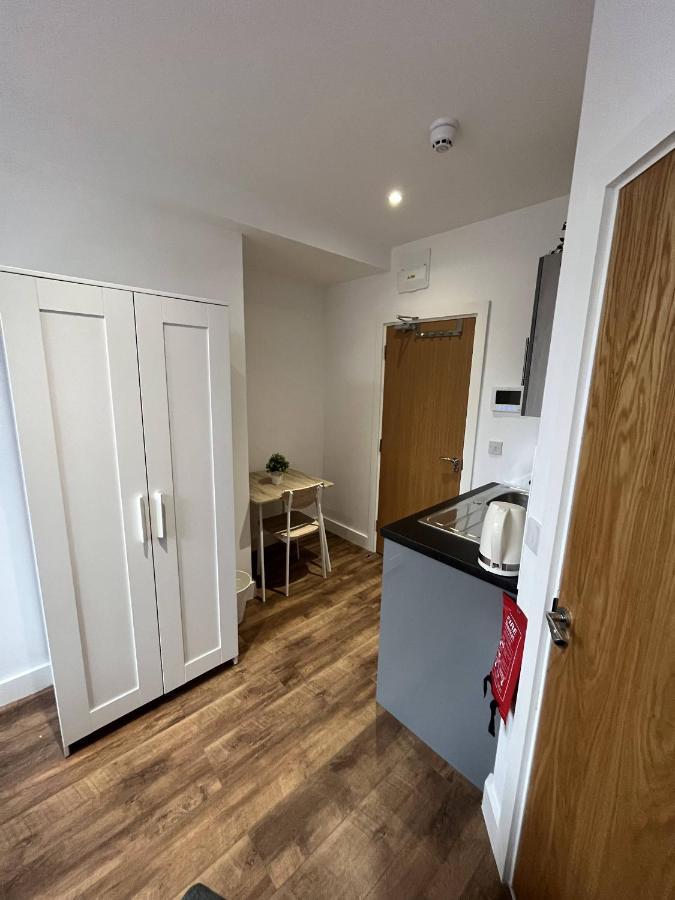 Sublime Stays Webberley Stylish Studio Stoke City Centre Stoke-on-Trent Exterior photo